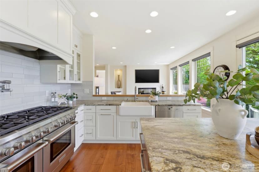 Property photo for 3915 Bayview Lane, Gig Harbor photo 7
