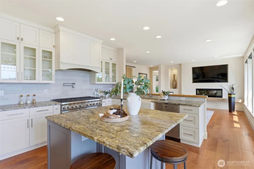 Property photo for 3915 Bayview Lane, Gig Harbor photo 16