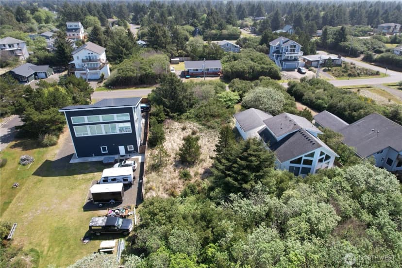 Property photo for 263 Sand Dune Avenue Sw, Ocean Shores photo 4