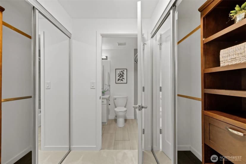 Property photo for 4241 155th Place Se #4-4, Bellevue photo 8