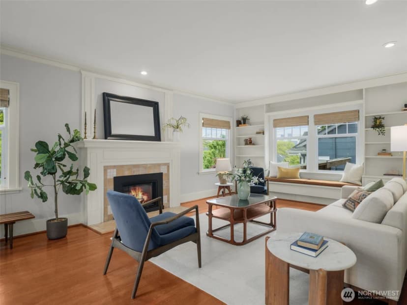 Property photo for 1423 Nob Hill Avenue N, Seattle photo 5