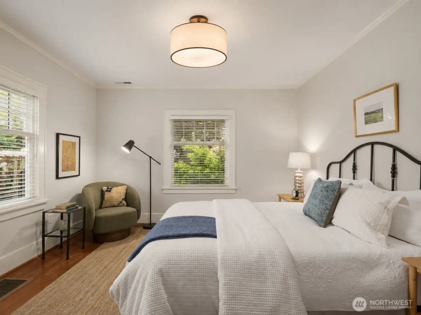Property photo for 1423 Nob Hill Avenue N, Seattle photo 12