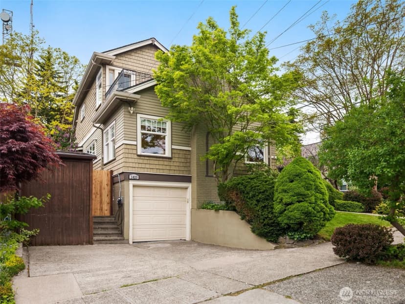 Property photo for 1423 Nob Hill Avenue N, Seattle photo 36