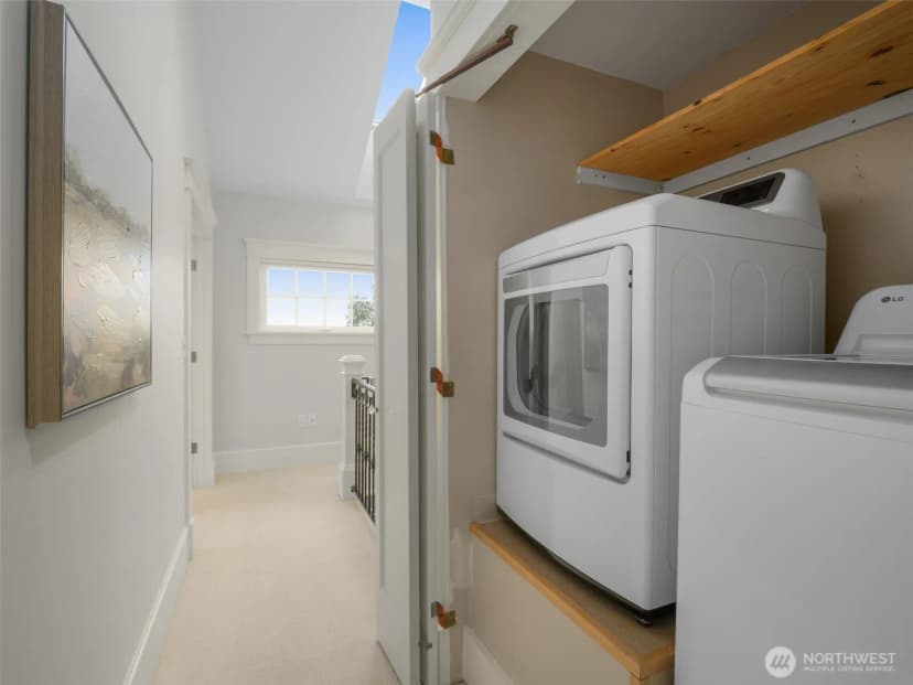Property photo for 1423 Nob Hill Avenue N, Seattle photo 29