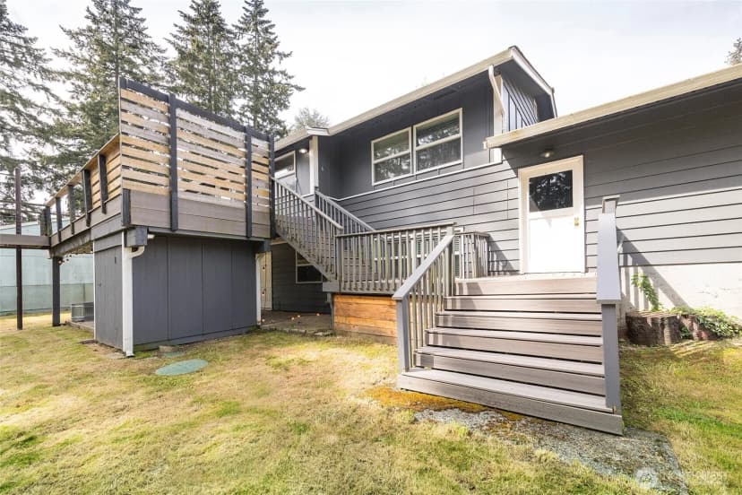 Property photo for 4823 66th Avenue W, University Place photo 32