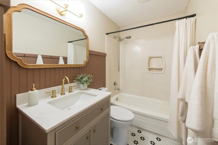 Property photo for 4823 66th Avenue W, University Place photo 19