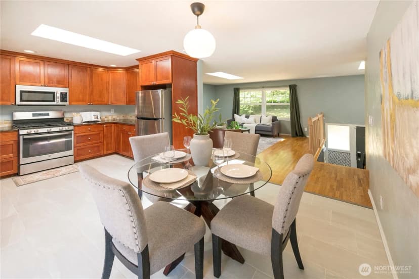 Property photo for 4823 66th Avenue W, University Place photo 12