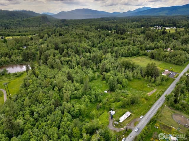 Property photo for 22788 Grip Road, Sedro Woolley photo 3