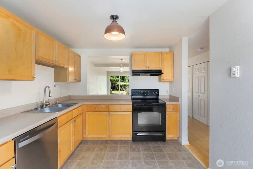 Property photo for 23816 12th Place S #401, Des Moines photo 12