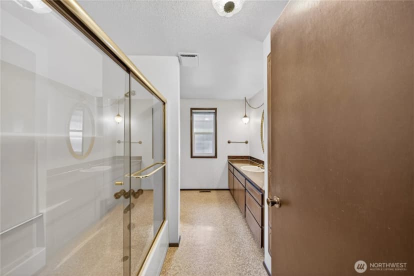Property photo for 17282 Meadow Lane, Mount Vernon photo 13