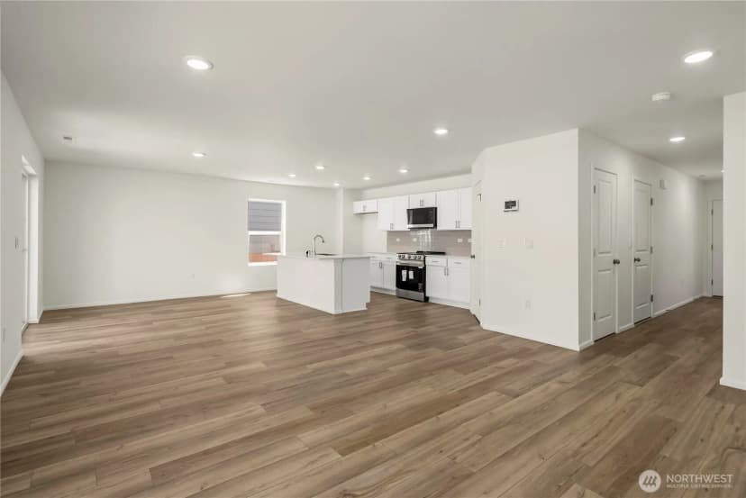 Property photo for 32305 Bryant Road, Sultan photo 6
