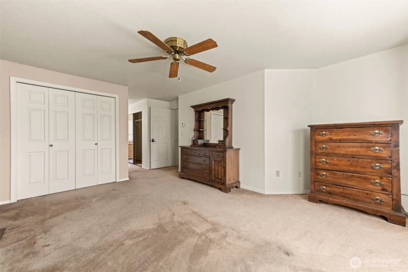Property photo for 22127 109th Place Se, Kent photo 24