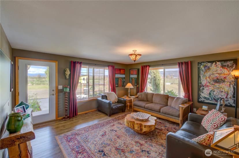Property photo for 31 Blue Skies Lane, Cathlamet photo 6