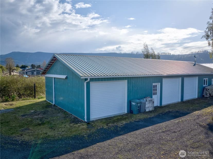 Property photo for 31 Blue Skies Lane, Cathlamet photo 26