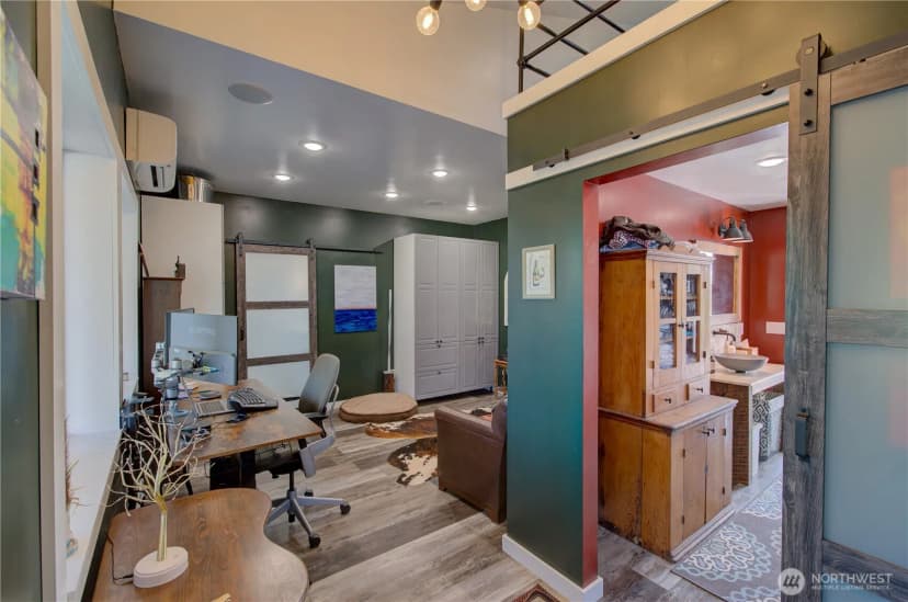 Property photo for 31 Blue Skies Lane, Cathlamet photo 30