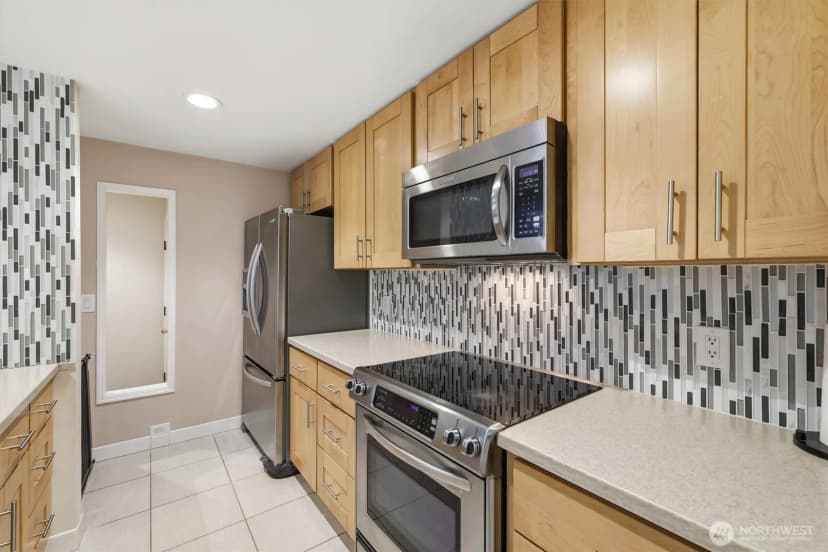 Property photo for 14401 Se Petrovitsky Road #e101, Renton photo 9