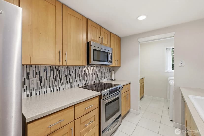 Property photo for 14401 Se Petrovitsky Road #e101, Renton photo 8