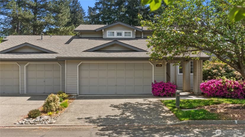 Property photo for 6614 113th Place Se, Bellevue