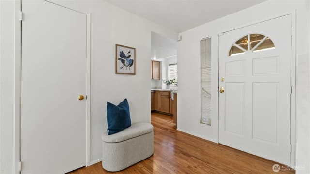 Property photo for 6614 113th Place Se, Bellevue photo 5