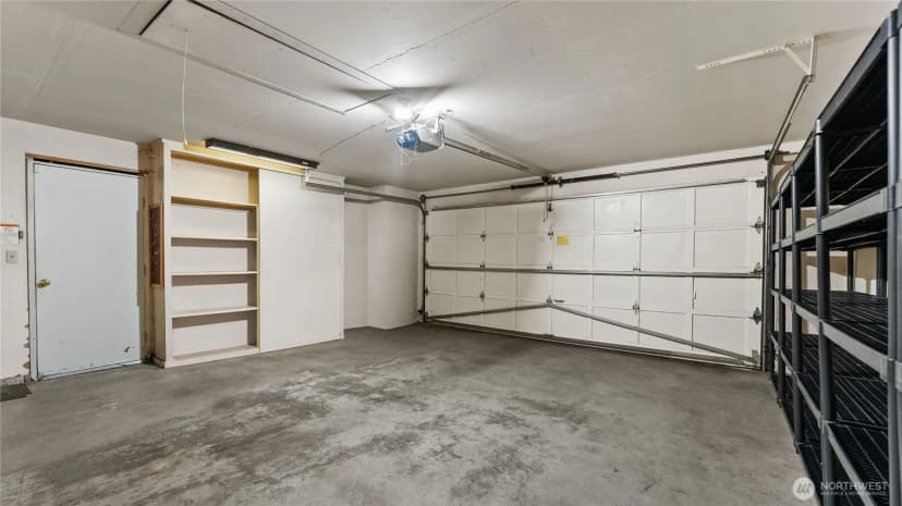 Property photo for 6614 113th Place Se, Bellevue photo 35