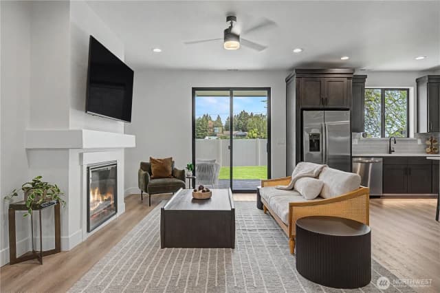 Property photo for 585 S Perry Avenue, East Wenatchee photo 5
