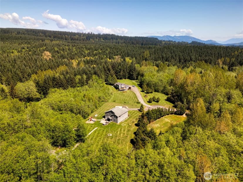 Property photo for 31724 19th Drive Nw, Stanwood photo 36