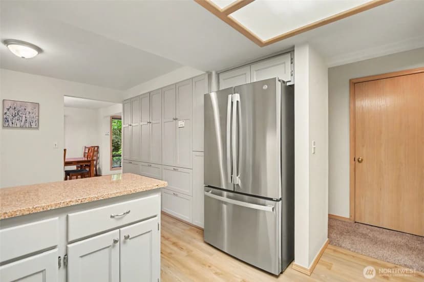Property photo for 22934 Se 37th St, Sammamish photo 14
