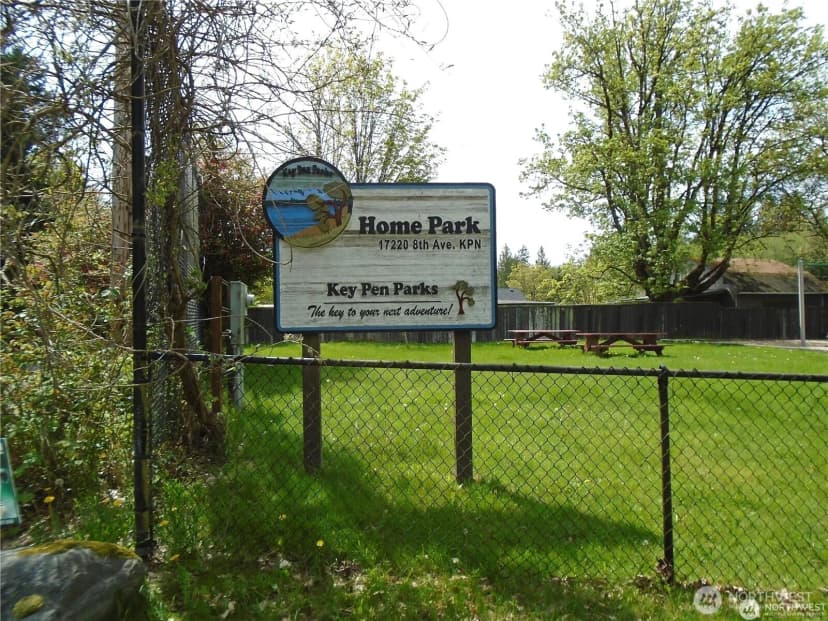 Property photo for 16456 Hoff Road Nw, Lakebay photo 13