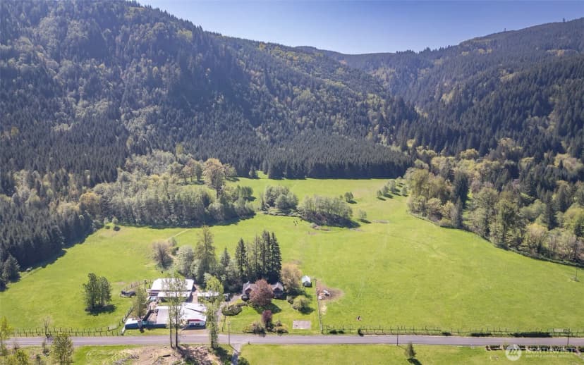 Property photo for 296 Dodge Road, Morton