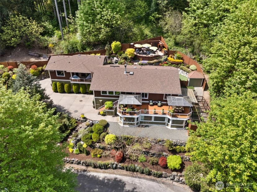 Property photo for 9825 Glory Drive Se, Olympia