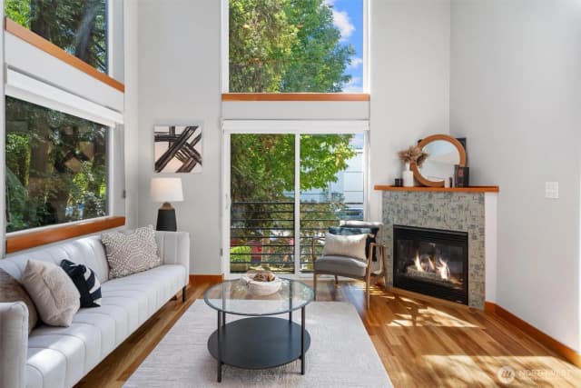 Property photo for 1722 California Avenue Sw #c, Seattle photo 3