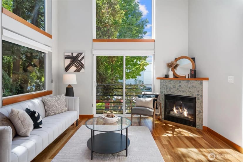 Property photo for 1722 California Avenue Sw #c, Seattle photo 3