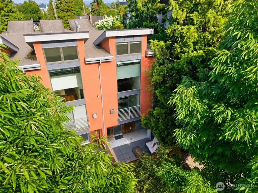 Property photo for 1722 California Avenue Sw #c, Seattle