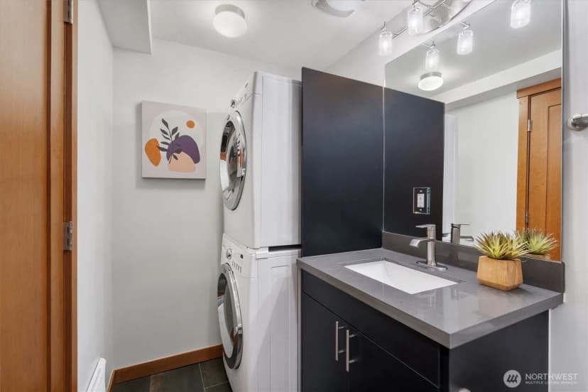 Property photo for 1722 California Avenue Sw #c, Seattle photo 22