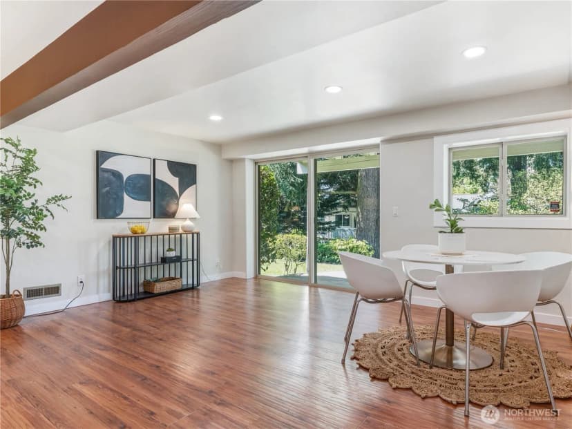 Property photo for 1035 147th Avenue Se, Bellevue photo 13