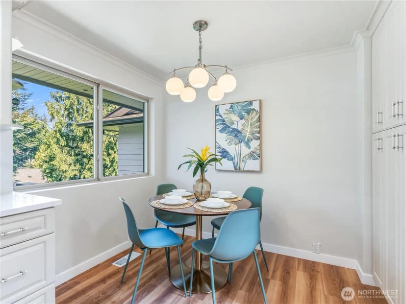 Property photo for 1035 147th Avenue Se, Bellevue photo 11