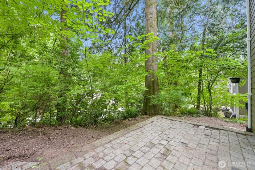 Property photo for 5 Horseshoe Circle, Bellingham photo 37