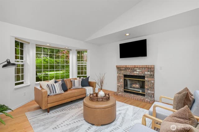 Property photo for 5 Horseshoe Circle, Bellingham photo 5