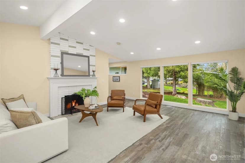 Property photo for 6279 Ne 154th Street, Kenmore photo 7