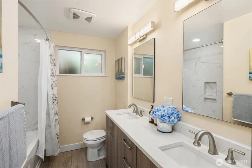 Property photo for 6279 Ne 154th Street, Kenmore photo 27