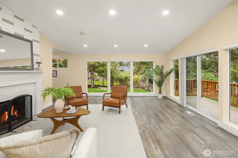 Property photo for 6279 Ne 154th Street, Kenmore photo 8