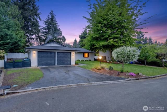 Property photo for 2227 167th Place Ne, Bellevue photo 2