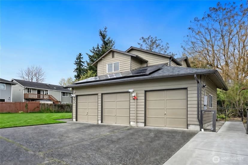 Property photo for 206 W Marilyn Avenue, Everett photo 2
