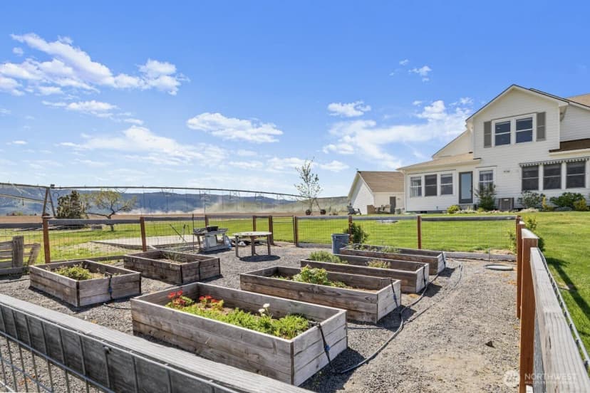 Property photo for 3920 Weaver Road, Ellensburg photo 29