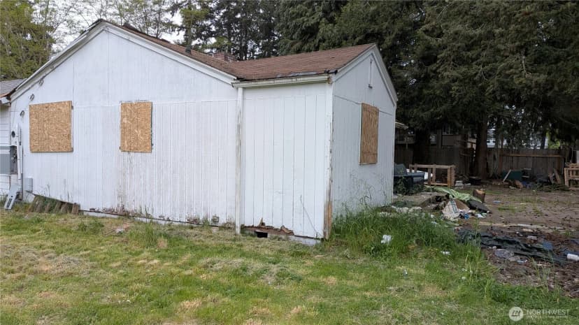 Property photo for 12632 Lincoln Avenue Sw, Lakewood photo 9