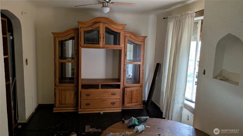 Property photo for 12632 Lincoln Avenue Sw, Lakewood photo 11