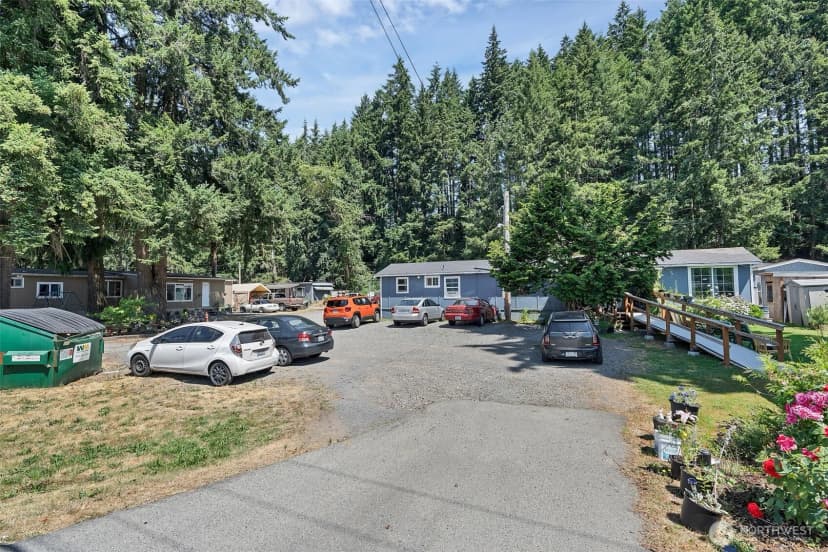 Property photo for 823 128th Street Se, Everett photo 3