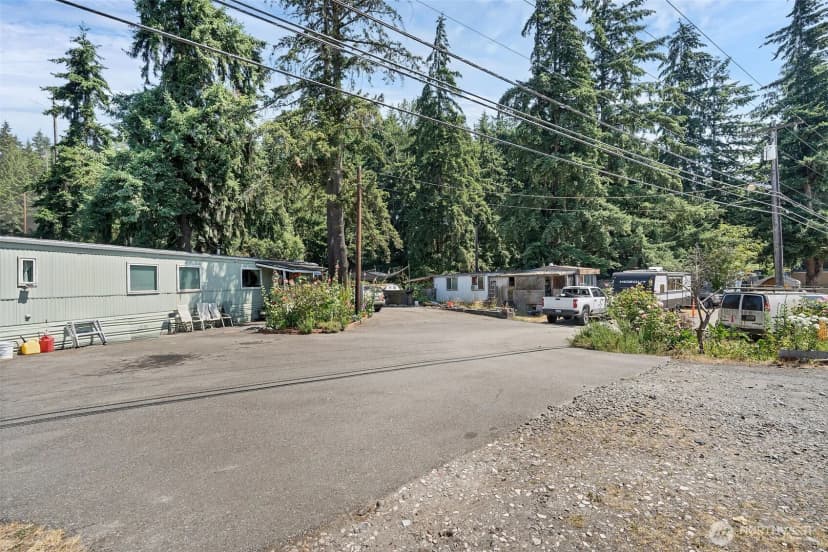 Property photo for 823 128th Street Se, Everett photo 15