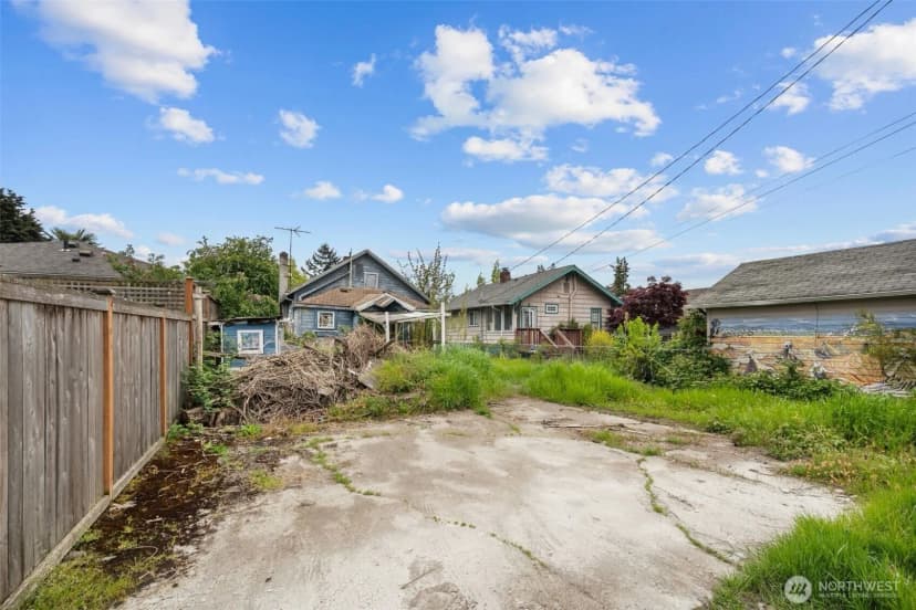 Property photo for 4724 25th Ave Sw, Seattle photo 6