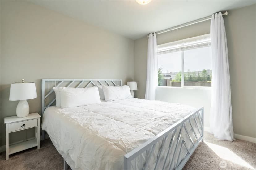 Property photo for 8788 68th Place Ne, Marysville photo 18